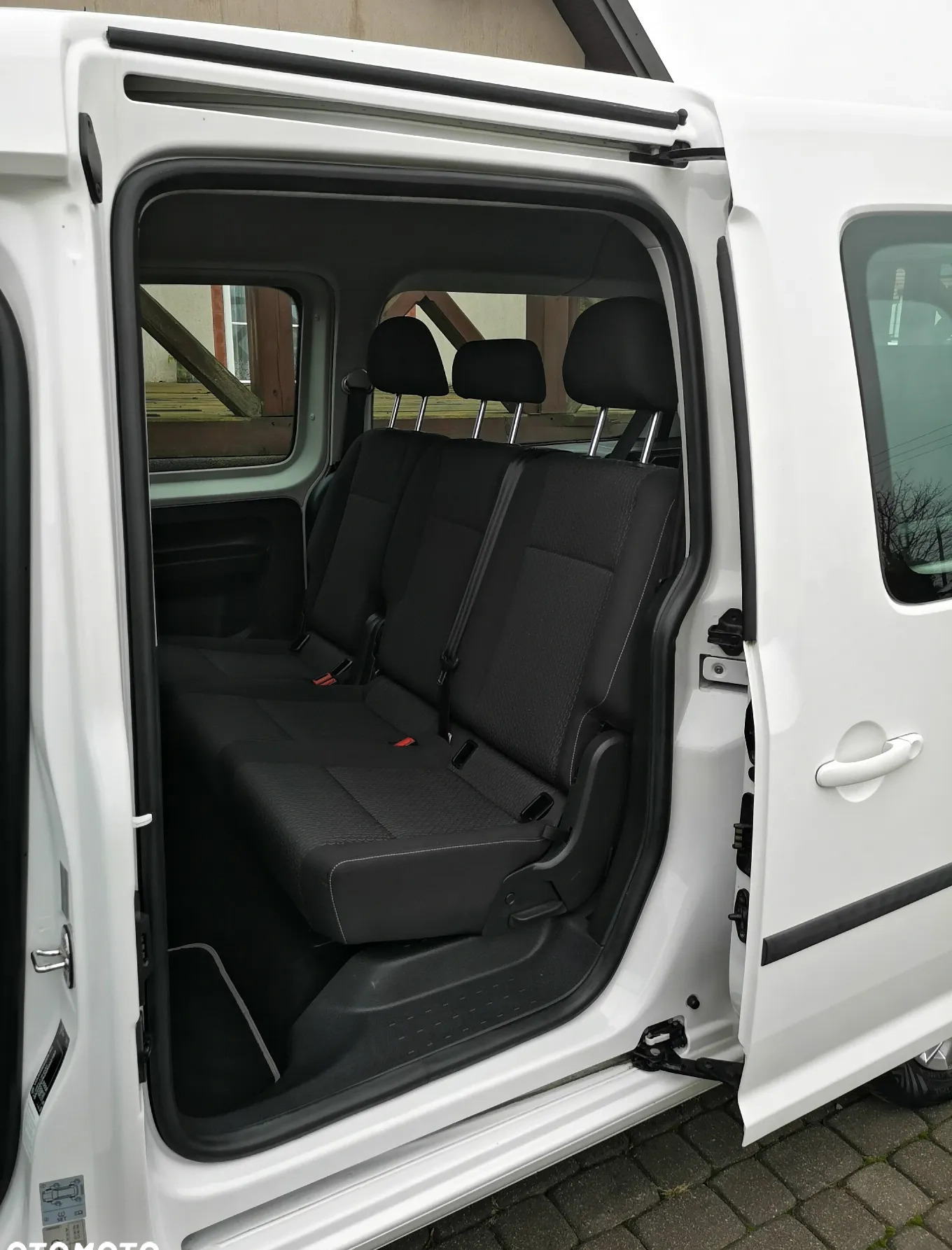 Volkswagen Caddy cena 41900 przebieg: 387669, rok produkcji 2015 z Zakroczym małe 211
